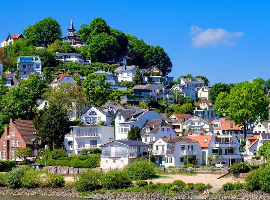 Pont de Köhlbrand vu pendant la croisière panoramique à Blankenese depuis Hambourg