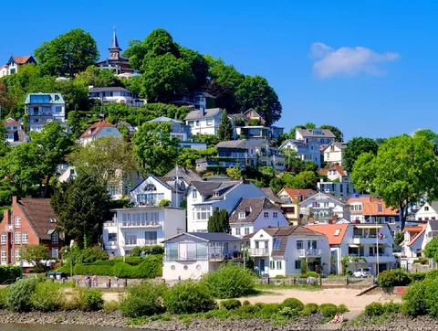 Köhlbrandbrücke gezien tijdens de havenrondvaart naar Blankenese